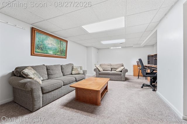 27025 Havelock Drive, Dearborn Heights, MI 48127