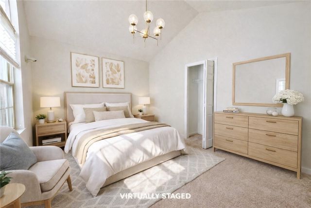 815 Village Dr, Mccandless, PA 15237