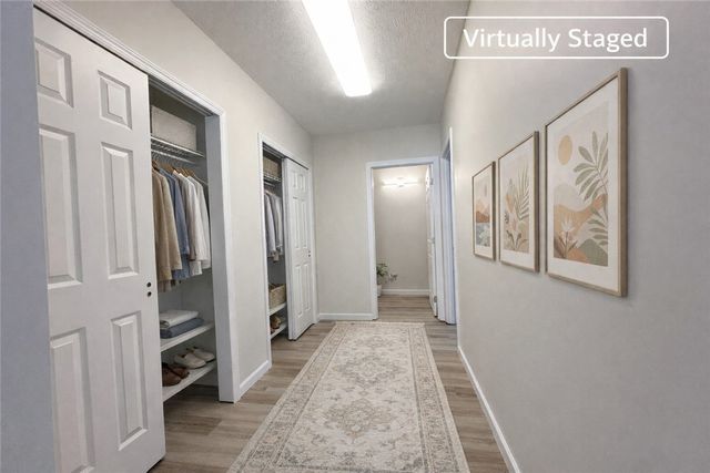 815 Village Dr, Mccandless, PA 15237