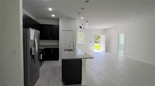 5027 SW 165TH STREET ROAD, Ocala, FL 34473