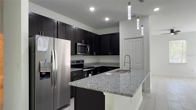 5027 SW 165TH STREET ROAD, Ocala, FL 34473