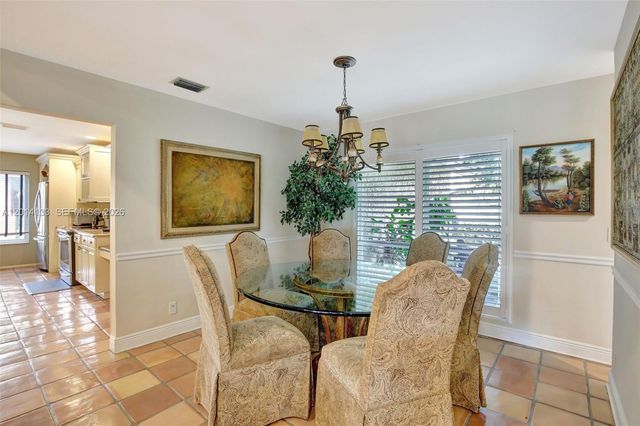 5320 SW 21st Ct, Plantation, FL 33317