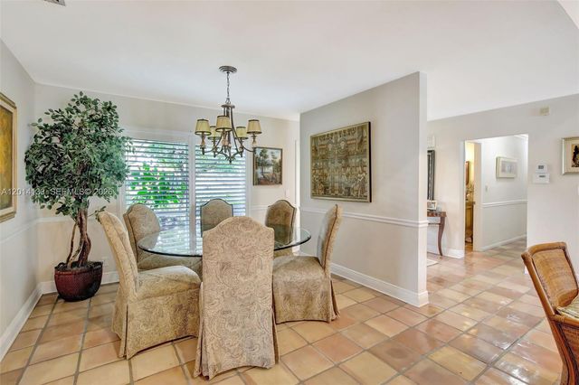 5320 SW 21st Ct, Plantation, FL 33317