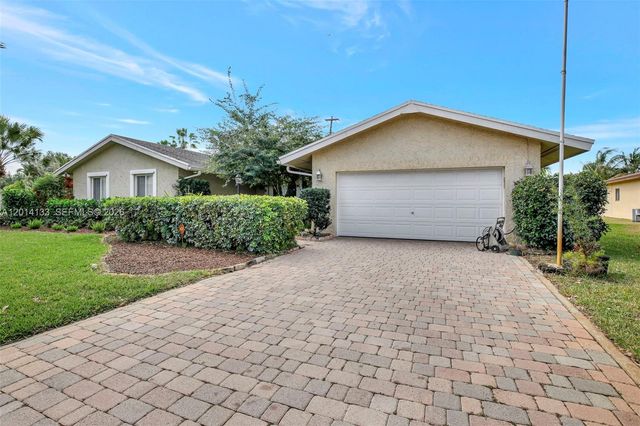 5320 SW 21st Ct, Plantation, FL 33317