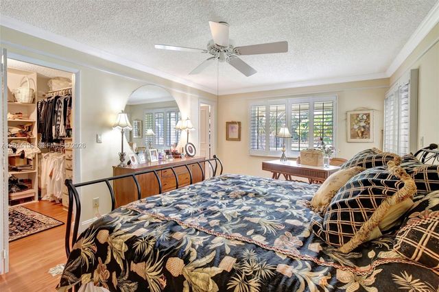 5320 SW 21st Ct, Plantation, FL 33317