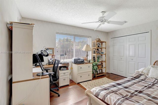 5320 SW 21st Ct, Plantation, FL 33317