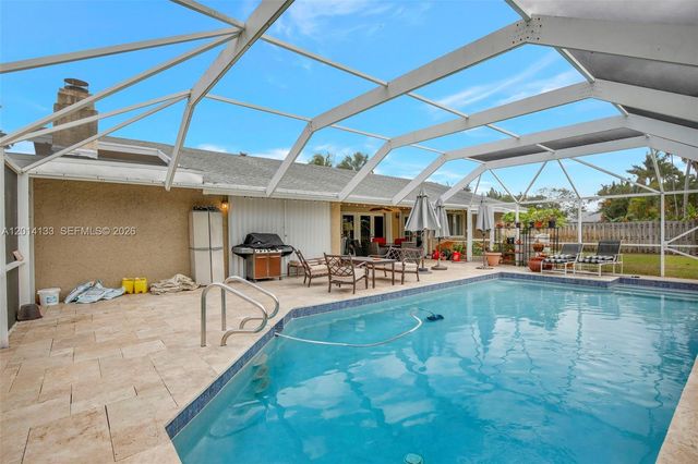 5320 SW 21st Ct, Plantation, FL 33317