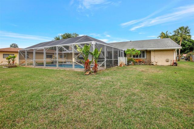 5320 SW 21st Ct, Plantation, FL 33317