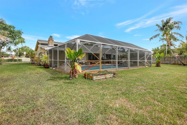 5320 SW 21st Ct, Plantation, FL 33317
