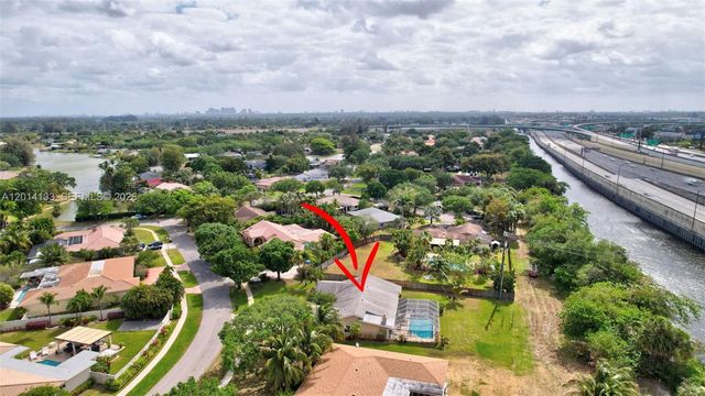 5320 SW 21st Ct, Plantation, FL 33317