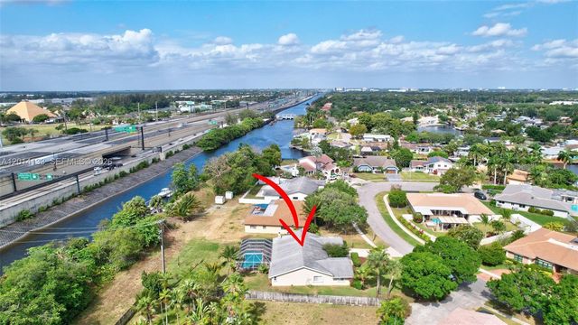 5320 SW 21st Ct, Plantation, FL 33317