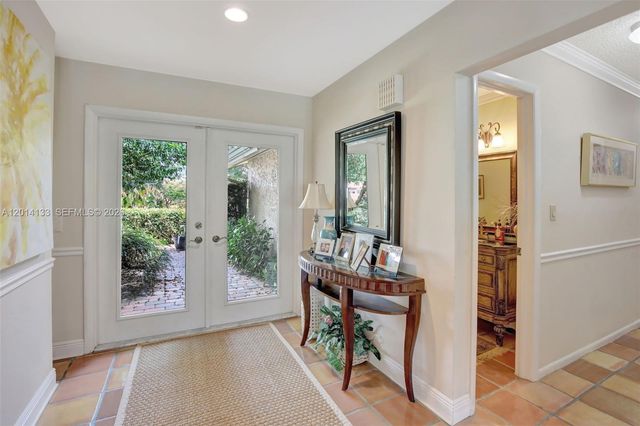5320 SW 21st Ct, Plantation, FL 33317