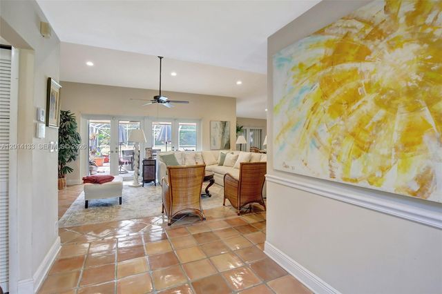 5320 SW 21st Ct, Plantation, FL 33317