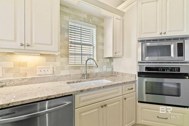 4 Yacht Club Drive 22, Daphne, AL 36526