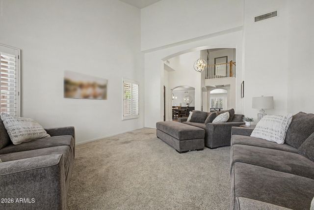 285 S RED ROCK Street, Gilbert, AZ 85296