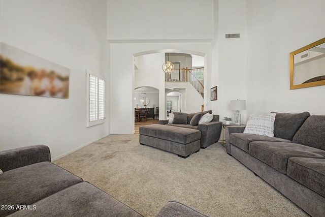 285 S RED ROCK Street, Gilbert, AZ 85296