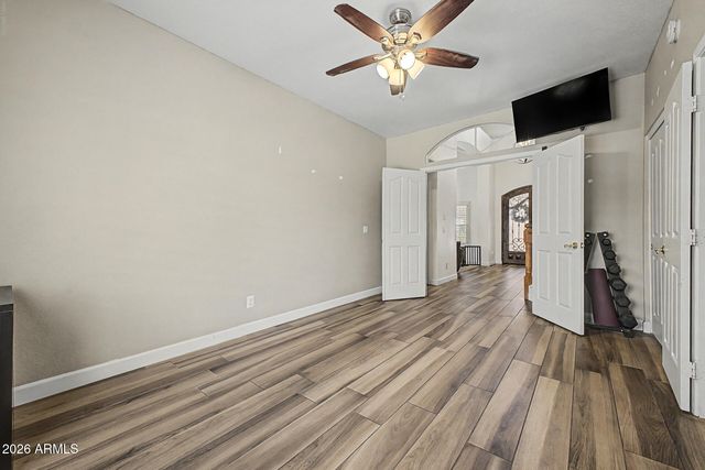 285 S RED ROCK Street, Gilbert, AZ 85296
