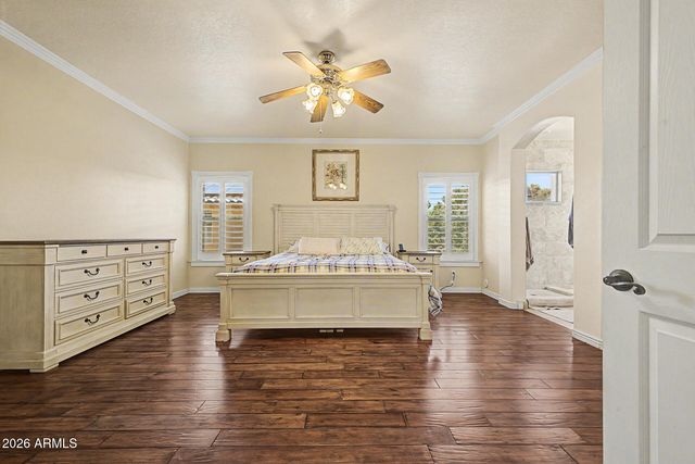285 S RED ROCK Street, Gilbert, AZ 85296