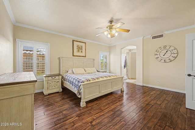 285 S RED ROCK Street, Gilbert, AZ 85296