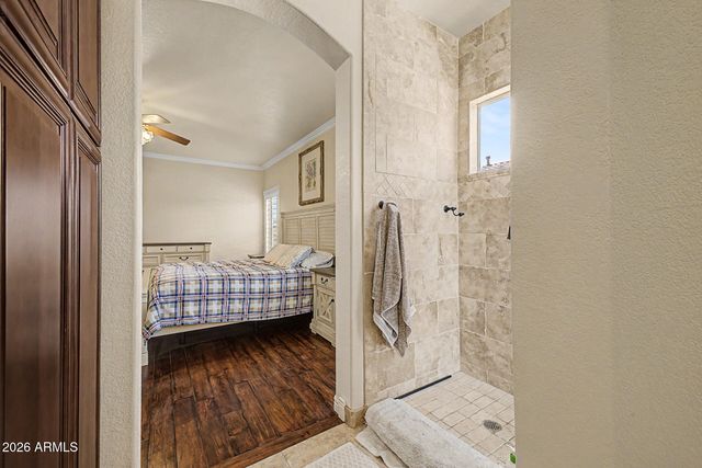 285 S RED ROCK Street, Gilbert, AZ 85296