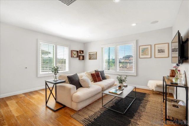 2828 Famosa Blvd 305, San Diego, CA 92107