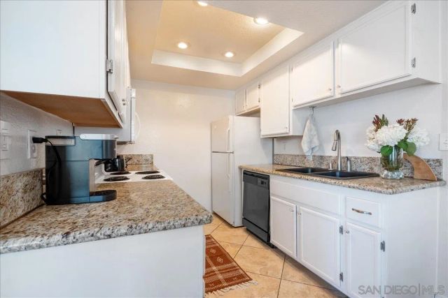 2828 Famosa Blvd 305, San Diego, CA 92107