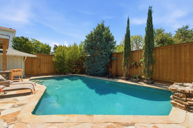 209 Fall Creek Drive, Richardson, TX 75080