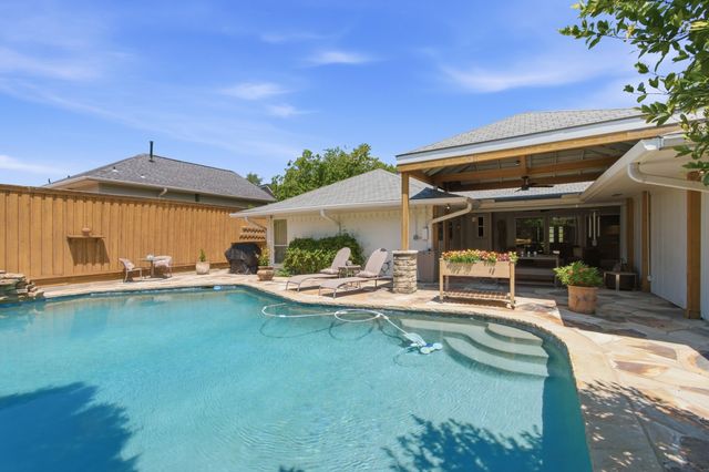 209 Fall Creek Drive, Richardson, TX 75080