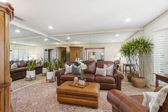 209 Fall Creek Drive, Richardson, TX 75080