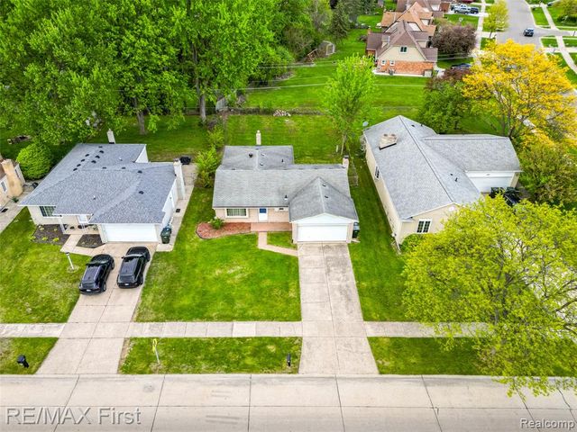 2861 Franklin Park Drive, Sterling Heights, MI 48310