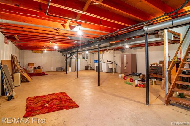 2861 Franklin Park Drive, Sterling Heights, MI 48310