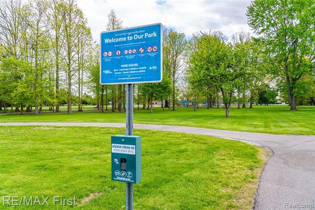 2861 Franklin Park Drive, Sterling Heights, MI 48310