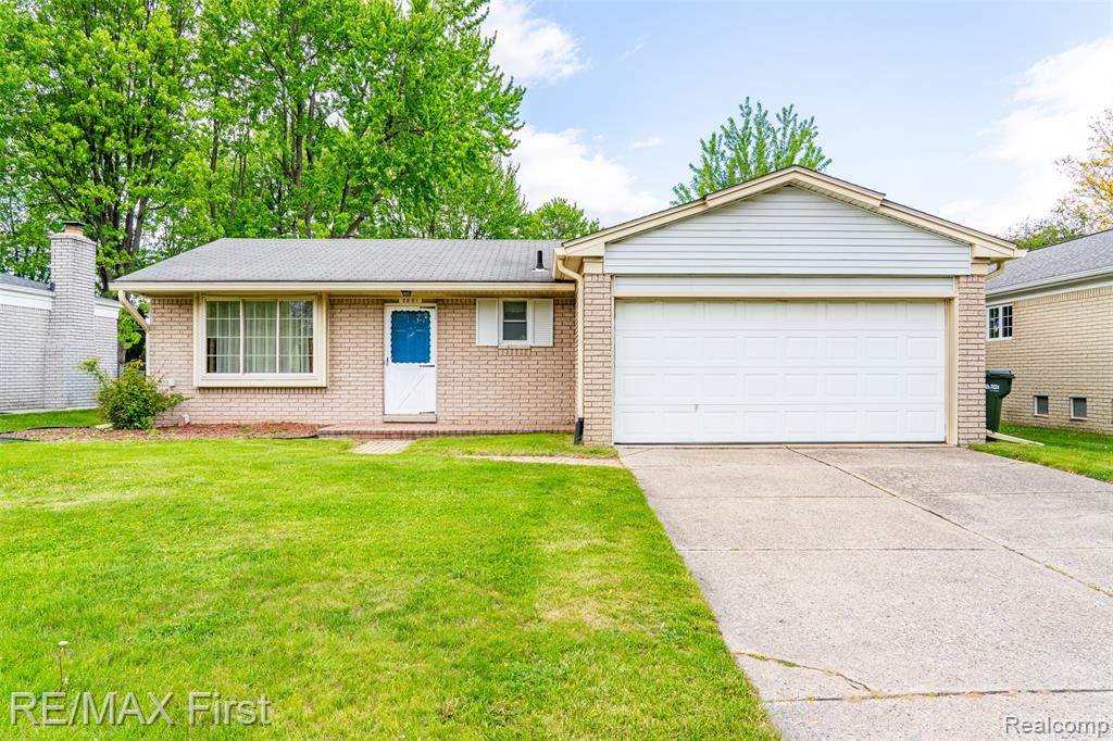 2861 Franklin Park Drive, Sterling Heights, MI 48310