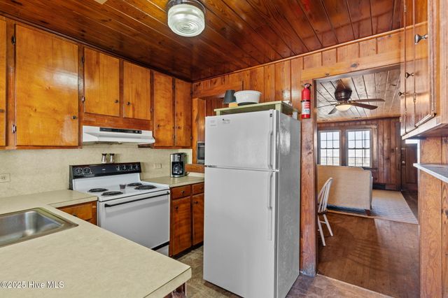 2011 W Beach Drive, Oak Island, NC 28465