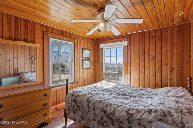 2011 W Beach Drive, Oak Island, NC 28465