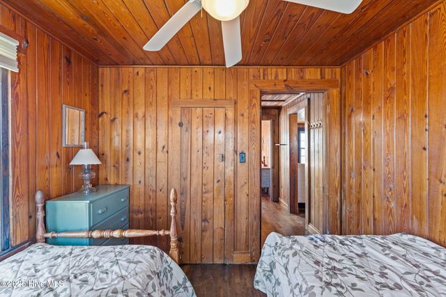 2011 W Beach Drive, Oak Island, NC 28465