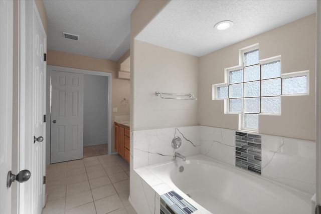 4119 Arapahoe Avenue NW, Albuquerque, NM 87114