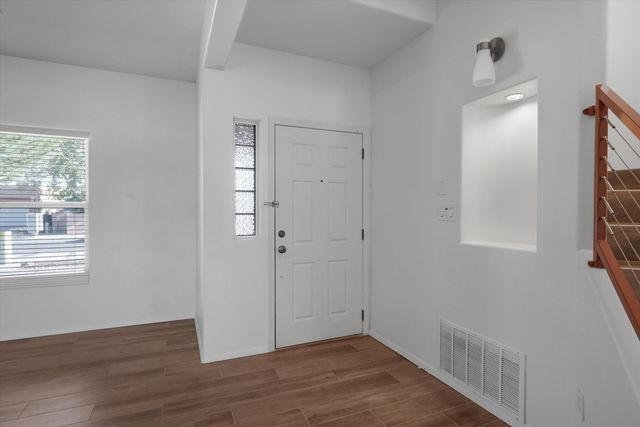 4119 Arapahoe Avenue NW, Albuquerque, NM 87114