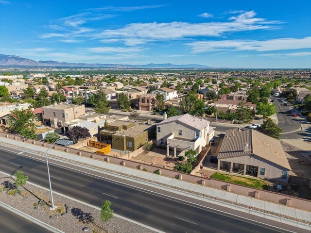 4119 Arapahoe Avenue NW, Albuquerque, NM 87114