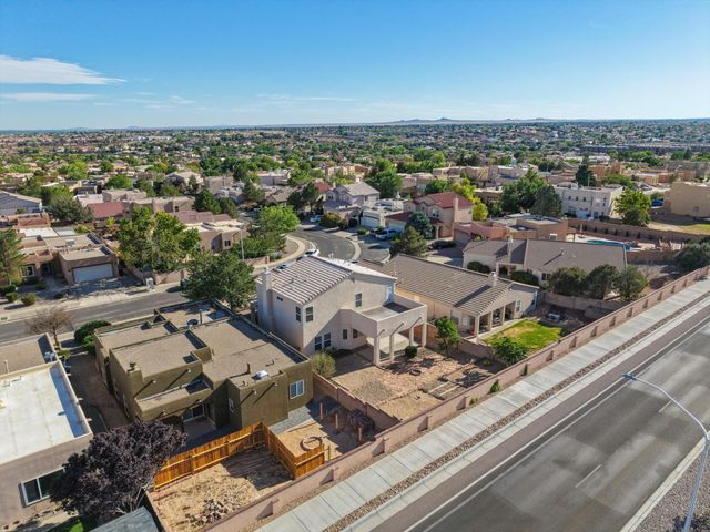 4119 Arapahoe Avenue NW, Albuquerque, NM 87114