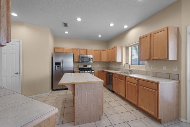 4119 Arapahoe Avenue NW, Albuquerque, NM 87114