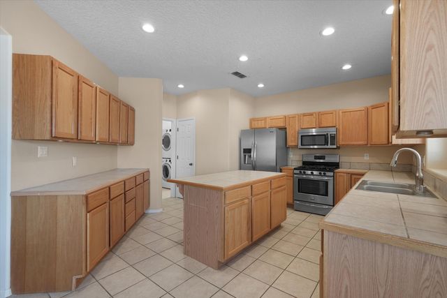 4119 Arapahoe Avenue NW, Albuquerque, NM 87114