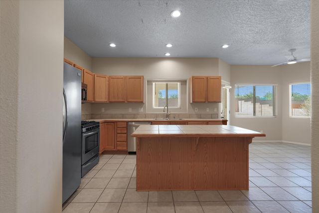 4119 Arapahoe Avenue NW, Albuquerque, NM 87114