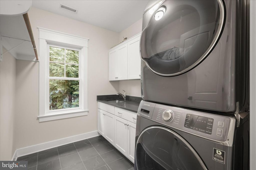 Image 59 of property listing at 8204 CARAWAY ST, Cabin John, MD 20818