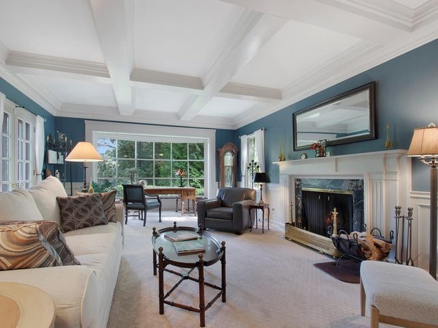 1850 N Mulford Road, Rockford, IL 61107