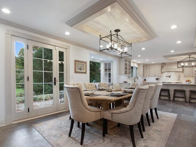 1850 N Mulford Road, Rockford, IL 61107