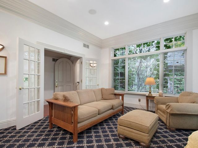 1850 N Mulford Road, Rockford, IL 61107