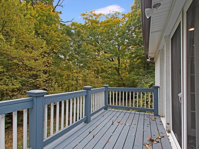 1850 N Mulford Road, Rockford, IL 61107