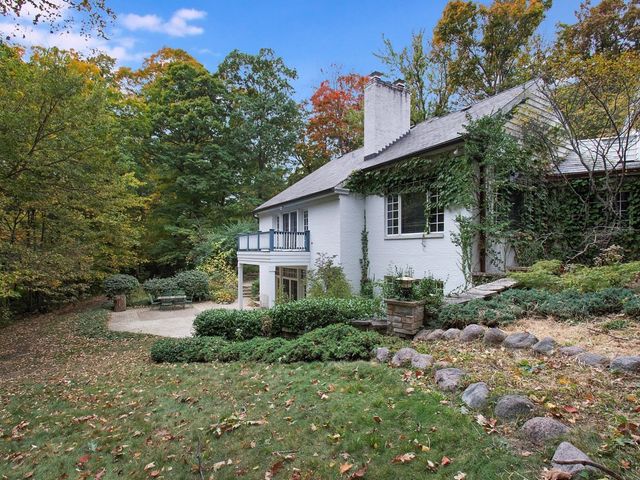 1850 N Mulford Road, Rockford, IL 61107