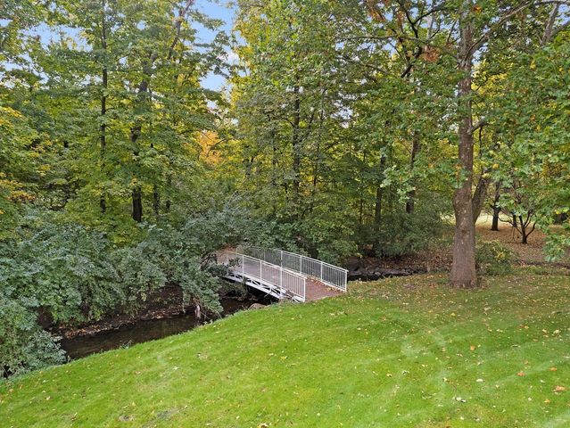 1850 N Mulford Road, Rockford, IL 61107